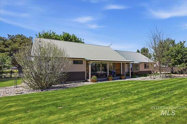 2.3 Acres of Land with Home for Sale in Caldwell, Idaho