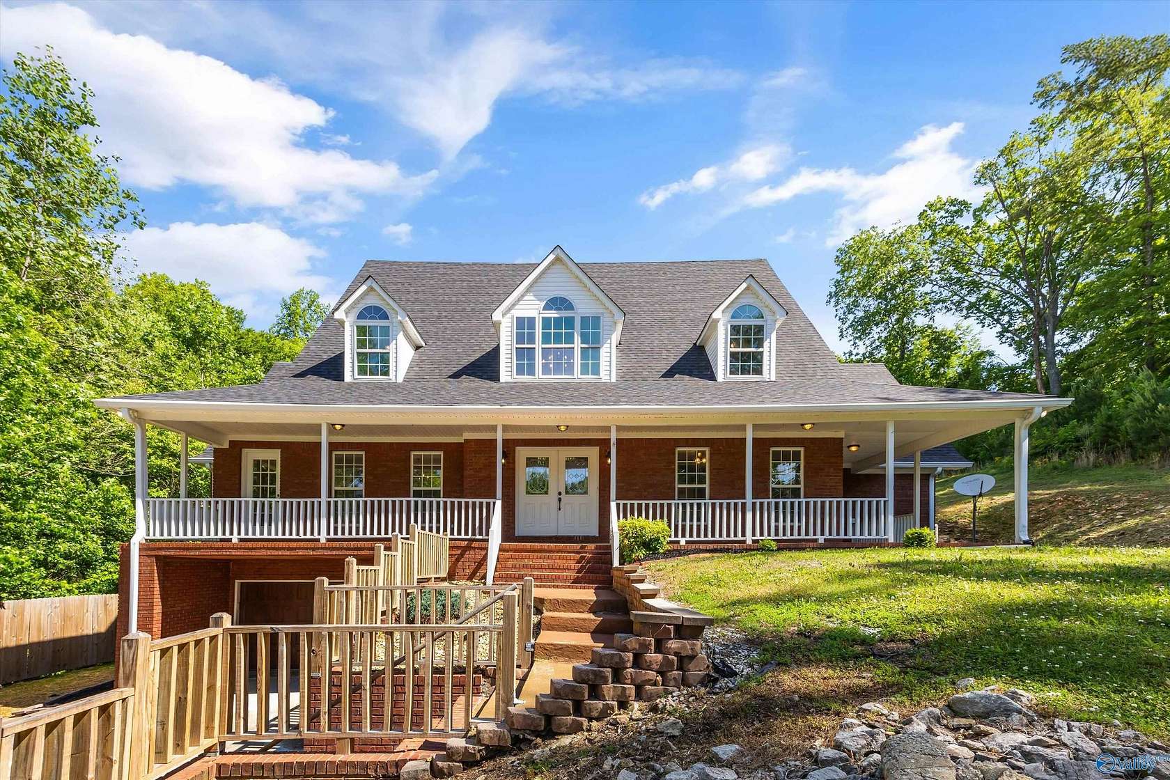 4 Acres of Land with Home for Sale in Athens, Alabama