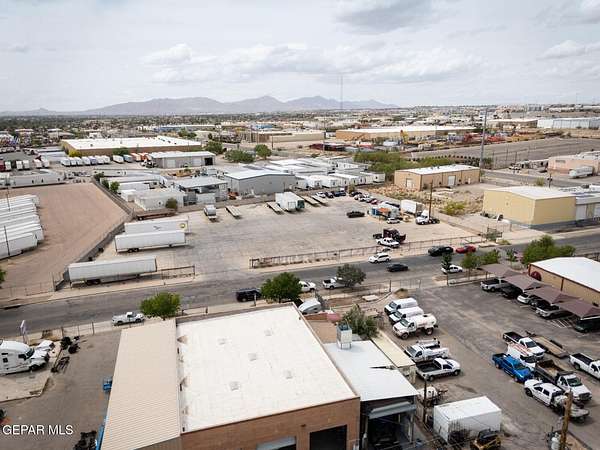 1.55 Acres of Commercial Land for Sale in El Paso, Texas