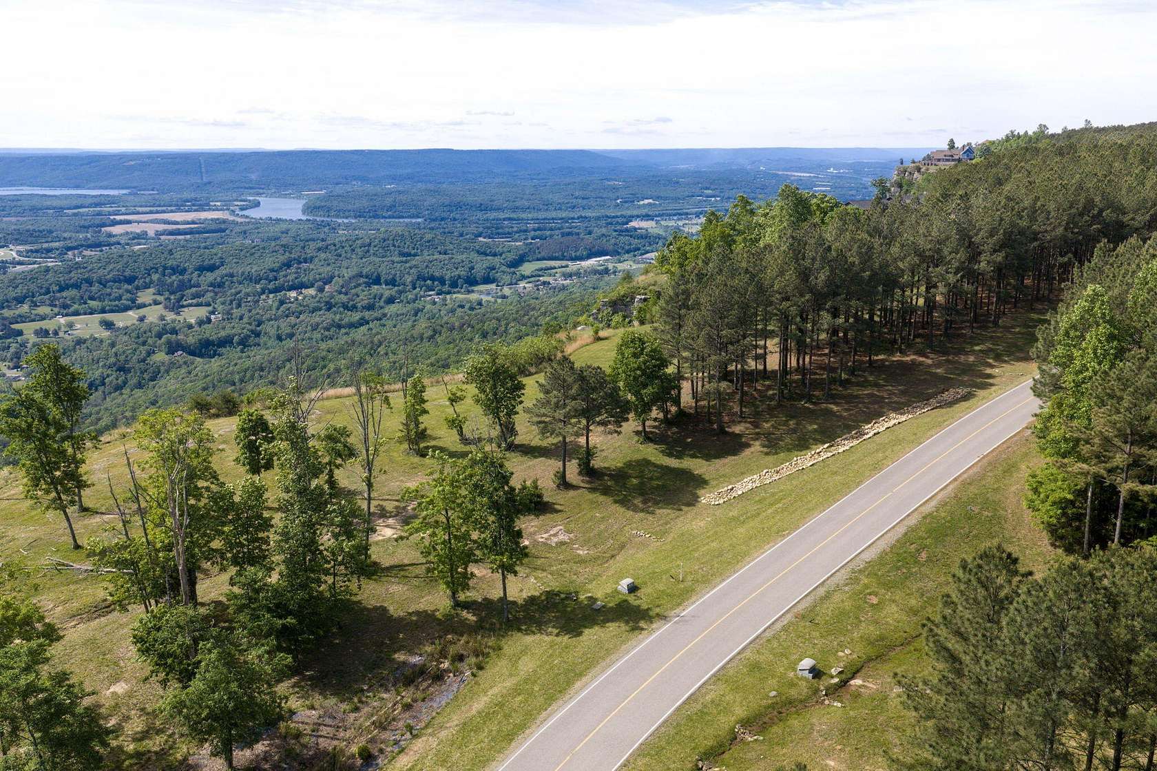 1.24 Acres of Residential Land for Sale in Jasper, Tennessee
