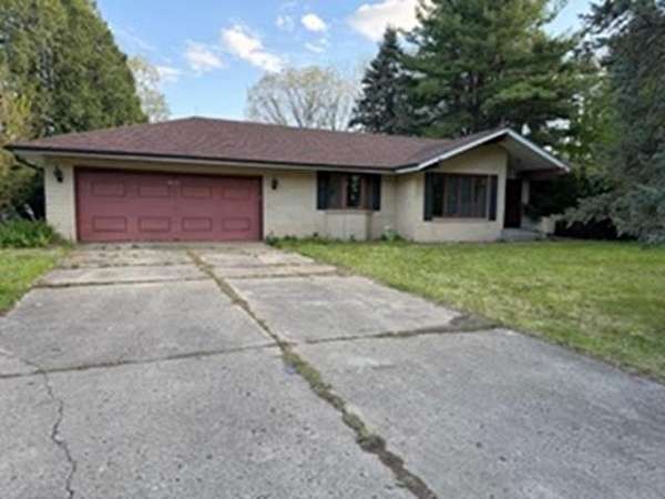 5 Acres of Land with Home for Sale in Belvidere, Illinois