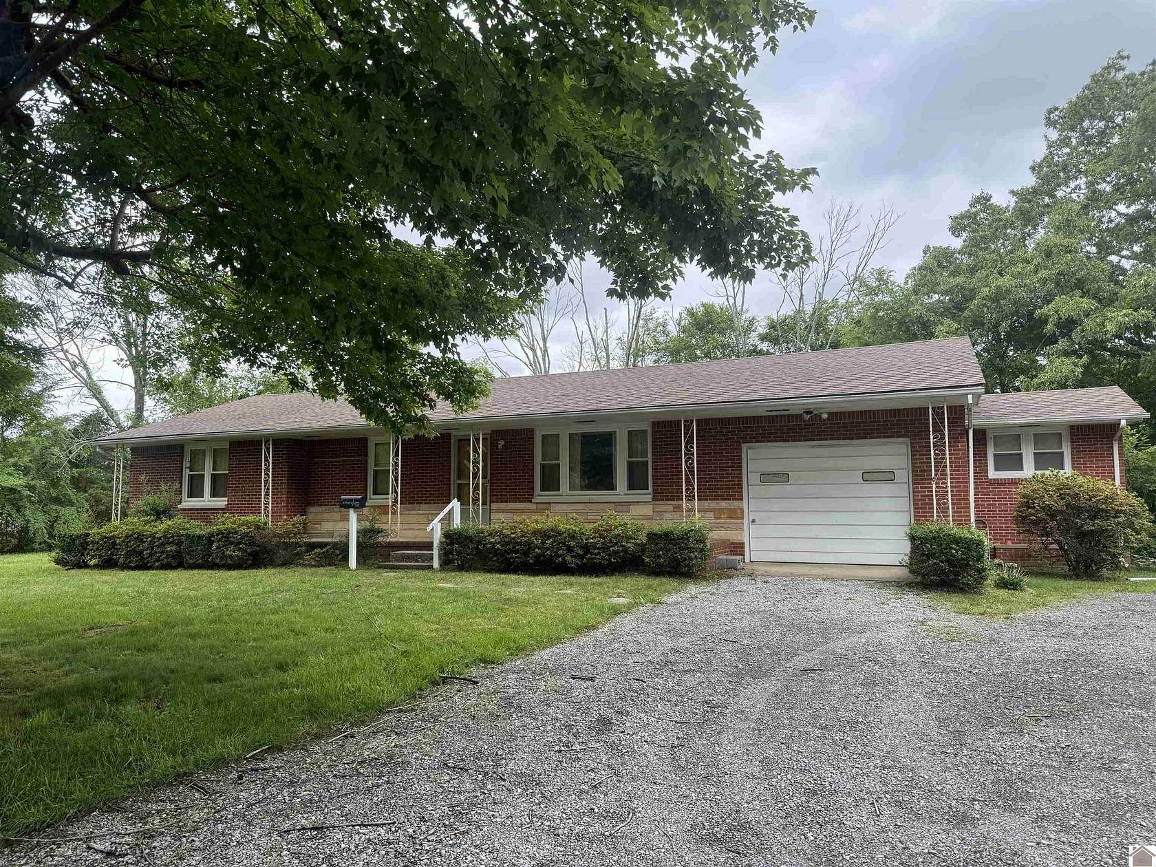 2 Acres of Land with Home for Sale in Almo, Kentucky