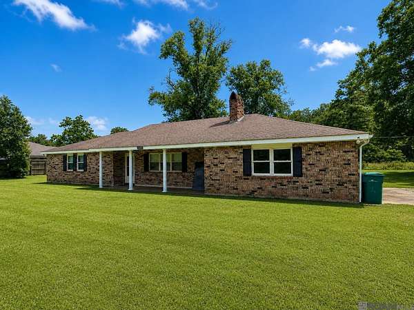2 Acres of Land with Home for Sale in Ponchatoula, Louisiana