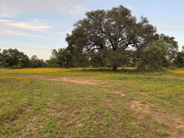 32 Acres of Land for Sale in Marble Falls, Texas