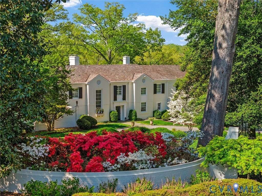 2.15 Acres of Land with Home for Sale in Richmond, Virginia