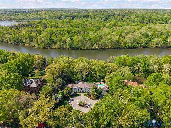 2.15 Acres of Land with Home for Sale in Richmond, Virginia