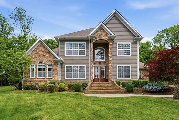 1.67 Acres of Land with Home for Sale in Versailles, Kentucky