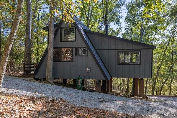 2.5 Acres of Land with Home for Sale in Innsbrook, Missouri