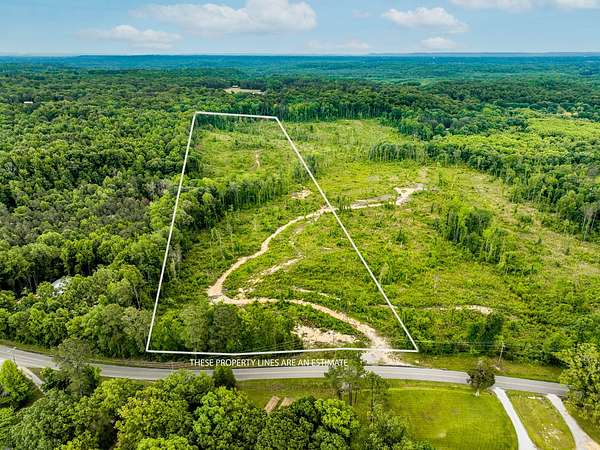 25 Acres of Recreational & Residential Land for Sale in Hartselle, Alabama