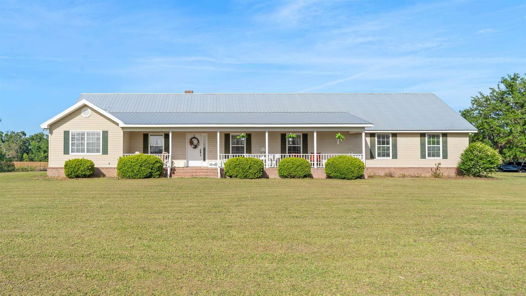 6.63 Acres of Land with Home for Sale in Madison, Florida