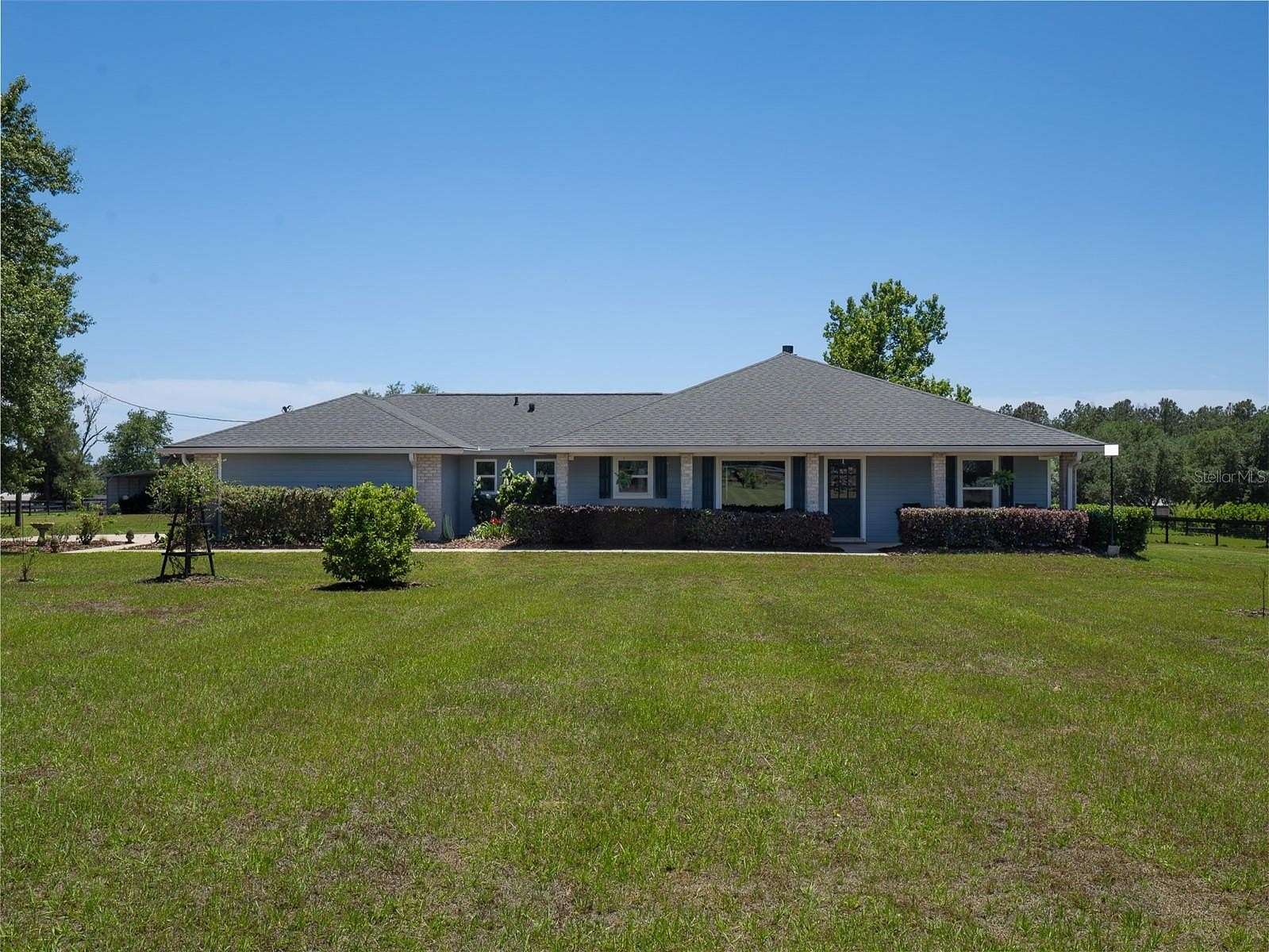5 Acres of Land with Home for Sale in High Springs, Florida