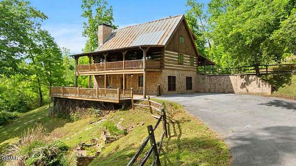 2.4 Acres of Land with Home for Sale in Gatlinburg, Tennessee