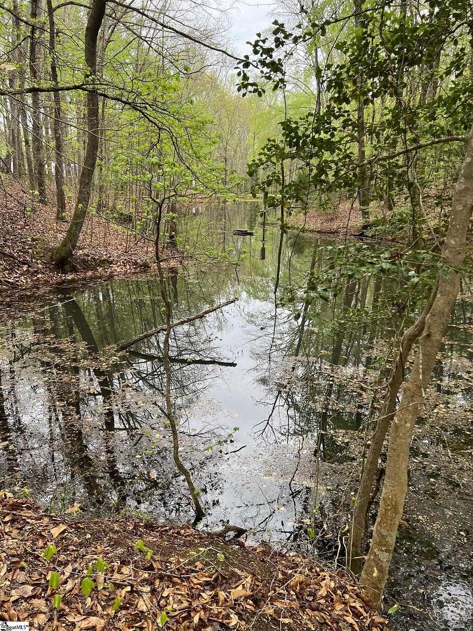 2.26 Acres of Residential Land for Sale in Simpsonville, South Carolina