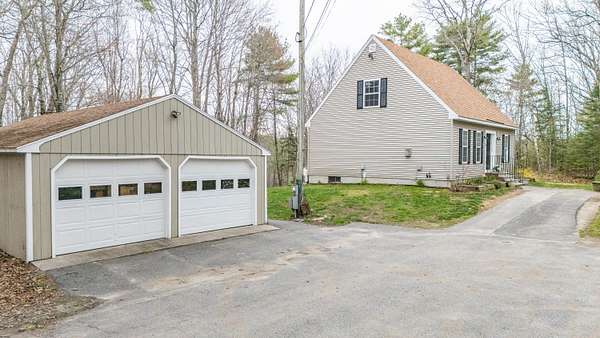5.2 Acres of Land with Home for Sale in Woolwich, Maine