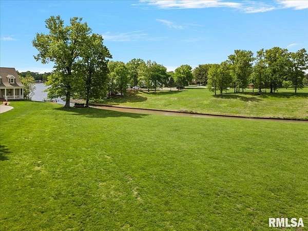 0.62 Acres of Residential Land for Sale in Taylorville, Illinois