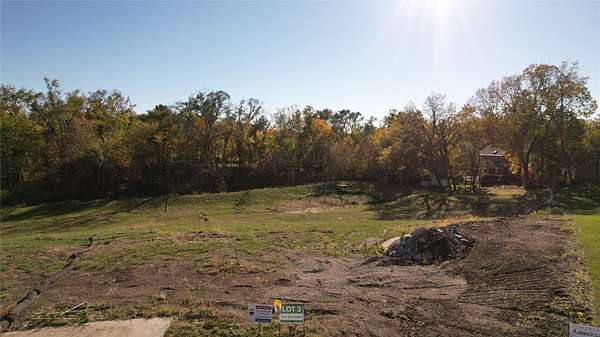 1.15 Acres of Residential Land for Sale in Urbandale, Iowa
