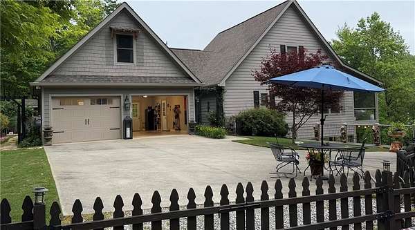 2.52 Acres of Land with Home for Sale in Dahlonega, Georgia
