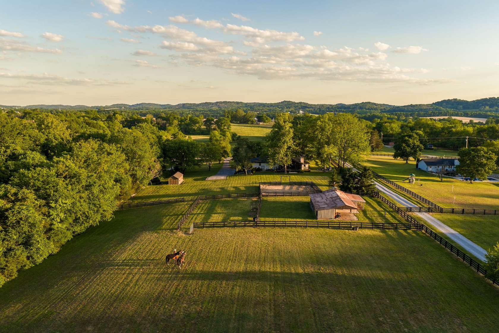 10.5 Acres of Land with Home for Sale in Franklin, Tennessee
