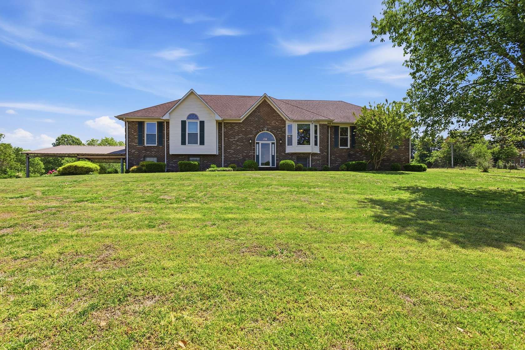 5.2 Acres of Land with Home for Sale in Columbia, Tennessee