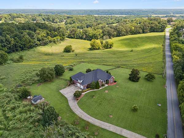 19.5 Acres of Land with Home for Sale in Clarksville, Tennessee