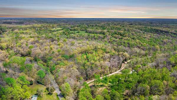 9.7 Acres of Residential Land for Sale in Bon Aqua, Tennessee