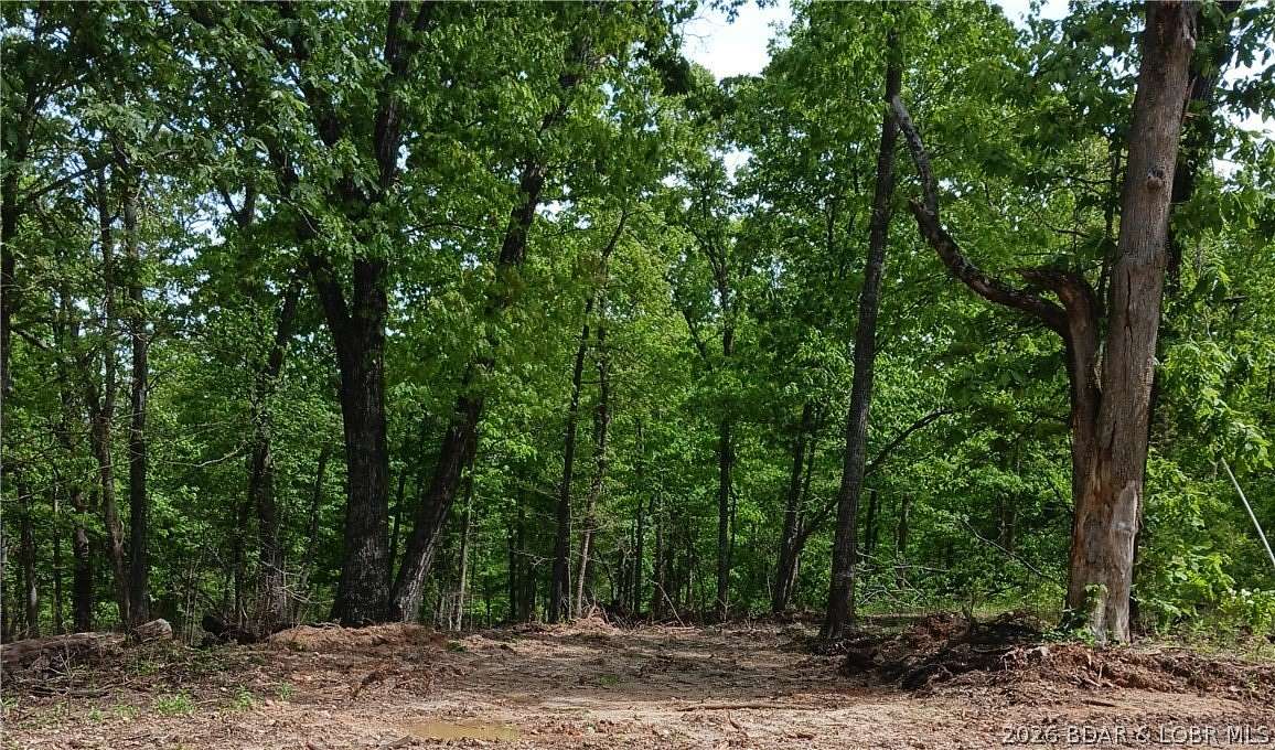 7 Acres of Land for Sale in Stover, Missouri