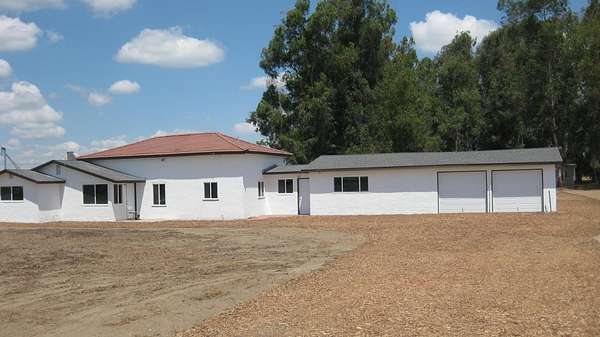 14.3 Acres of Land with Home for Sale in Selma, California