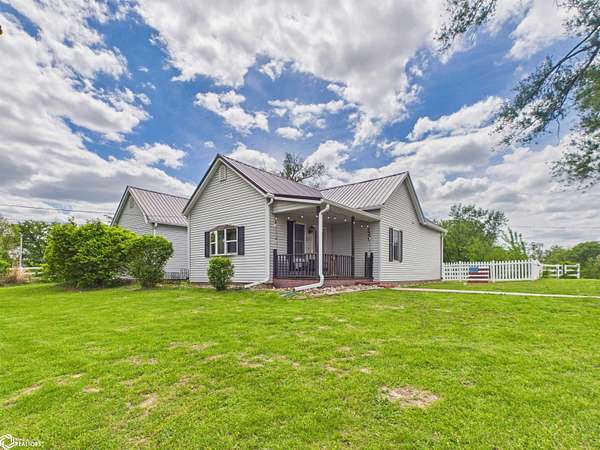2.38 Acres of Land with Home for Sale in Ottumwa, Iowa