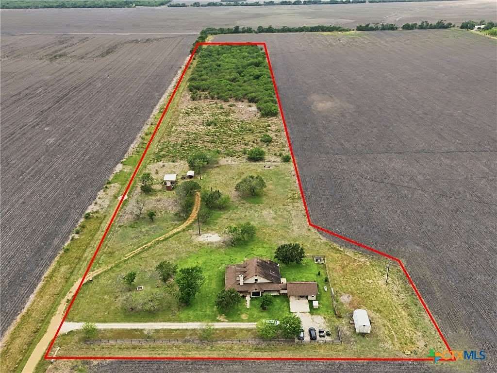 14 Acres of Land with Home for Sale in Victoria, Texas