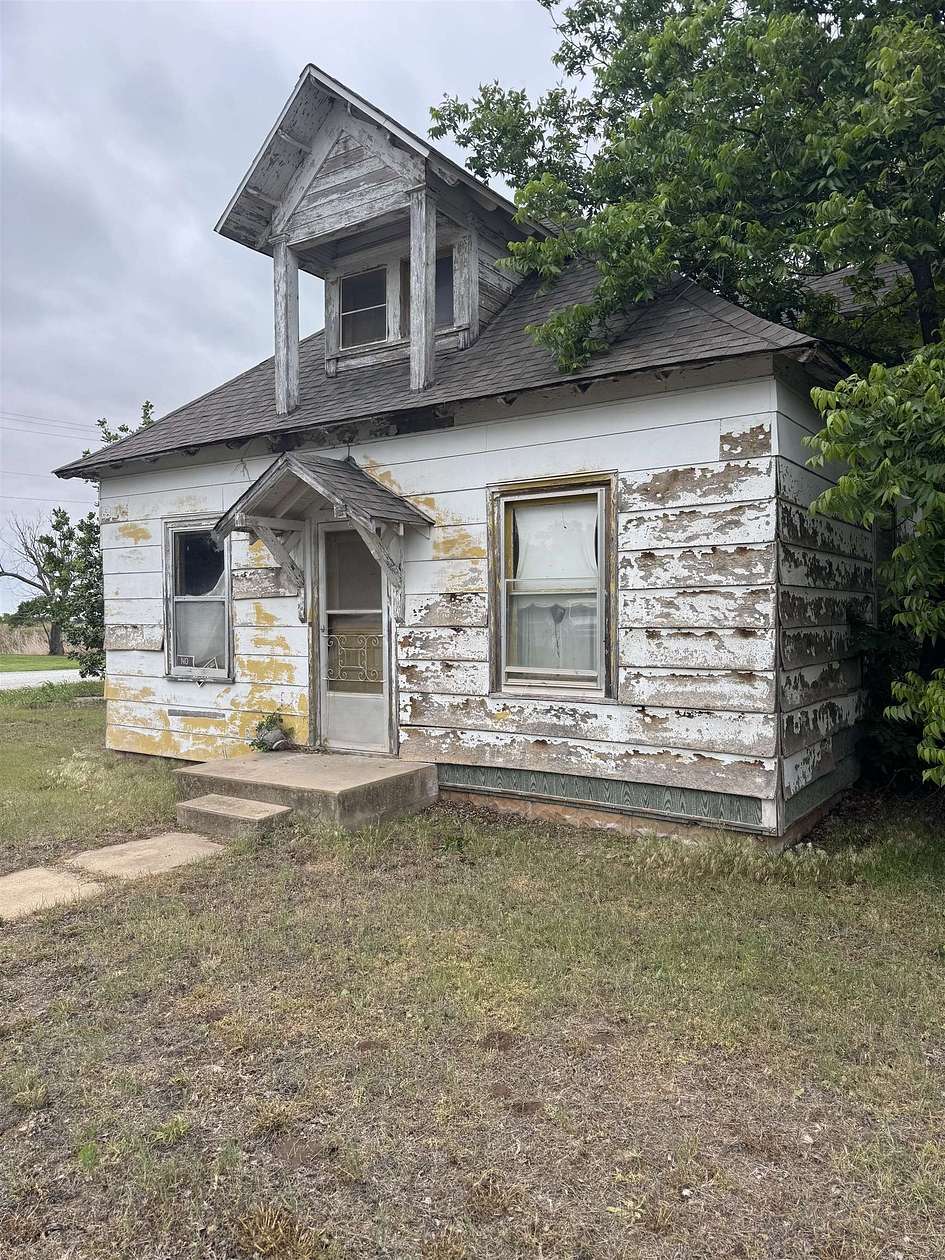 0.64 Acres of Land with Home for Sale in Garber, Oklahoma