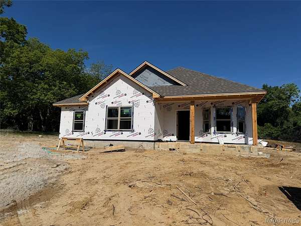 2.56 Acres of Land with Home for Sale in Eclectic, Alabama