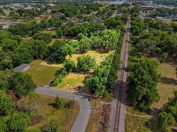2 Acres of Residential Land for Sale in Bartow, Florida