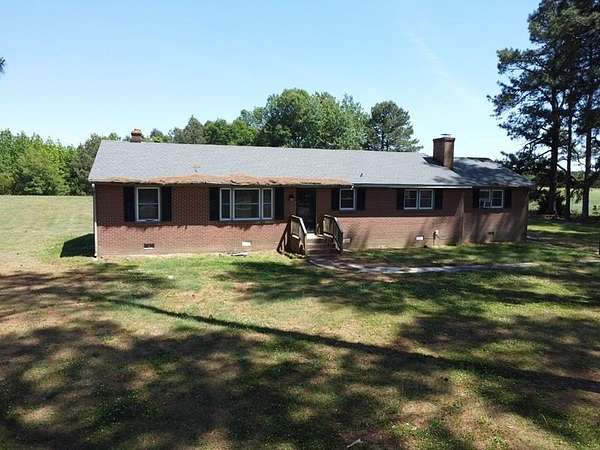 1.5 Acres of Land with Home for Sale in Kenbridge, Virginia
