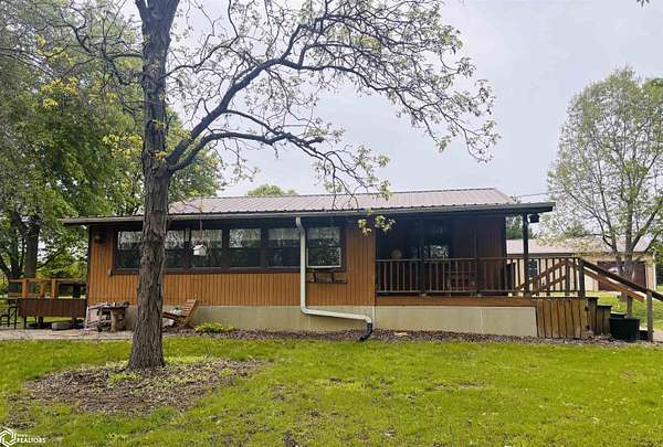 19 Acres of Recreational Land with Home for Sale in Keosauqua, Iowa