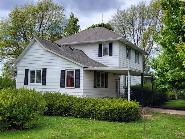 2.55 Acres of Land with Home for Sale in Boone, Iowa