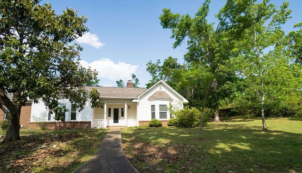 1.5 Acres of Land with Home for Sale in Oxford, Mississippi