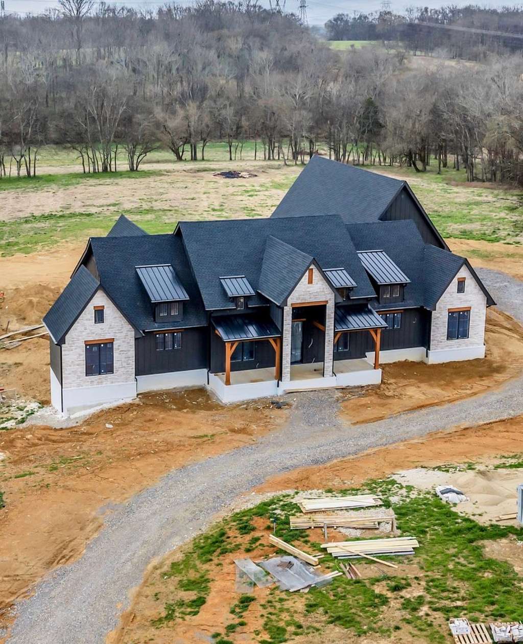 9 Acres of Land with Home for Sale in Columbia, Tennessee
