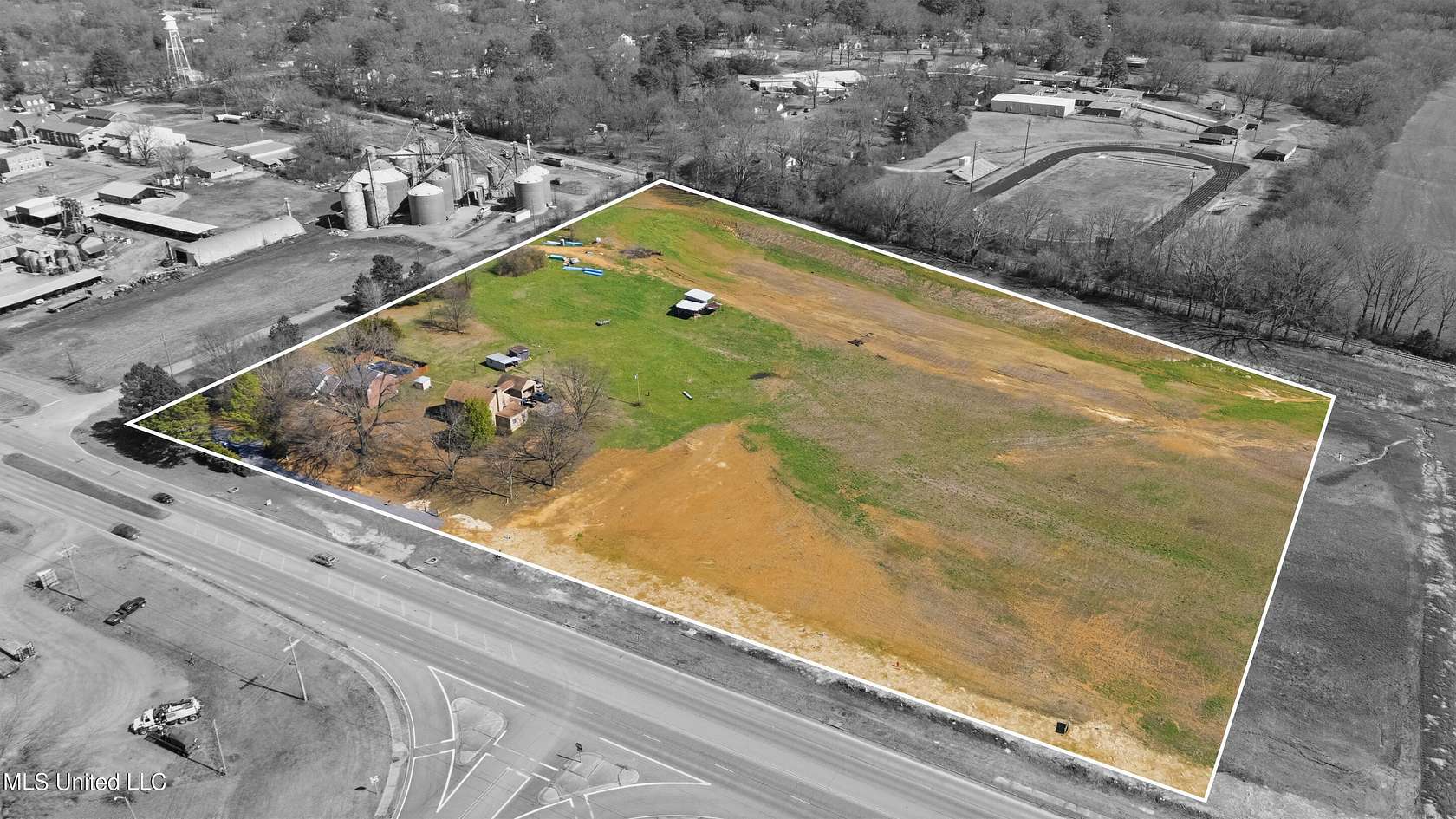 7 Acres of Commercial Land for Sale in Coldwater, Mississippi