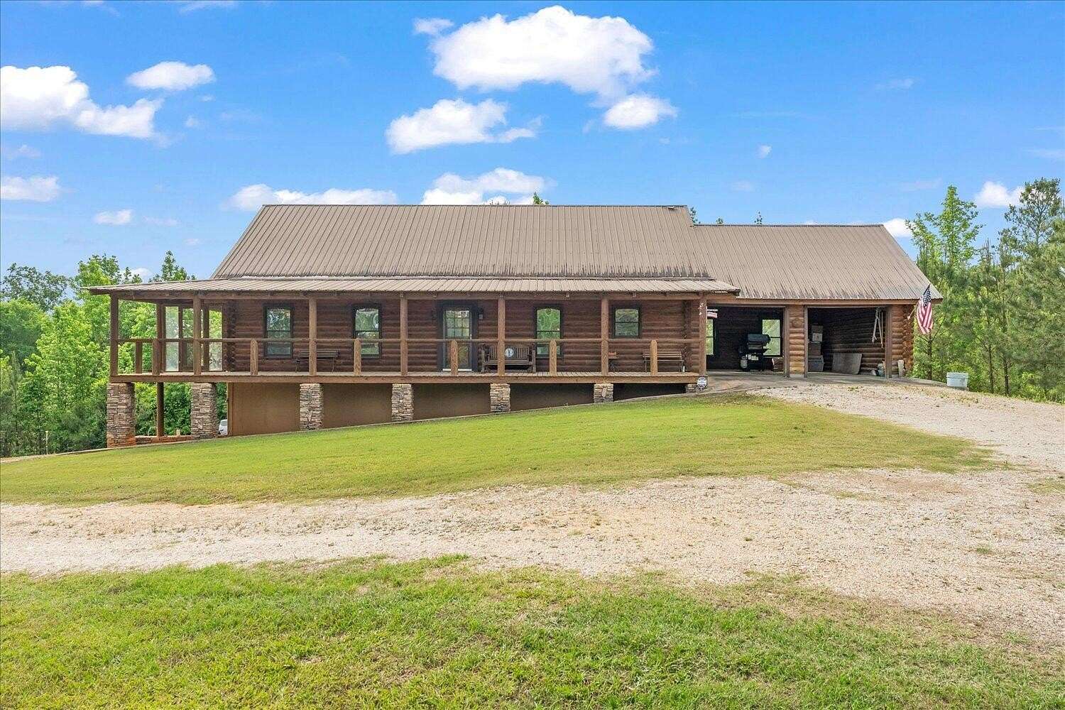 20 Acres of Recreational Land with Home for Sale in Crawfordville, Georgia
