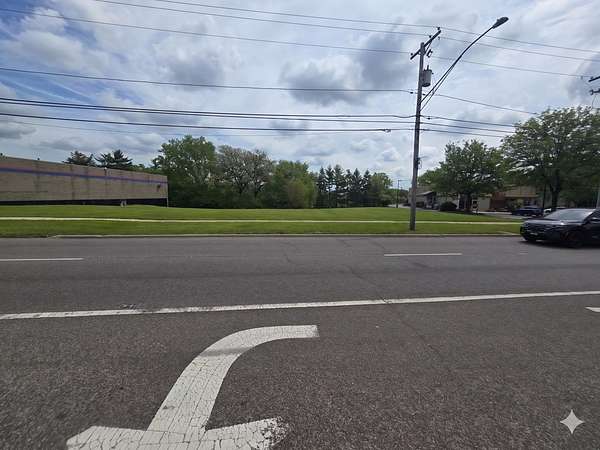 0.9 Acres of Commercial Land for Sale in North Aurora, Illinois