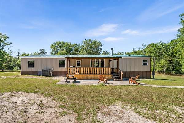 14 Acres of Recreational Land with Home for Sale in Live Oak, Florida