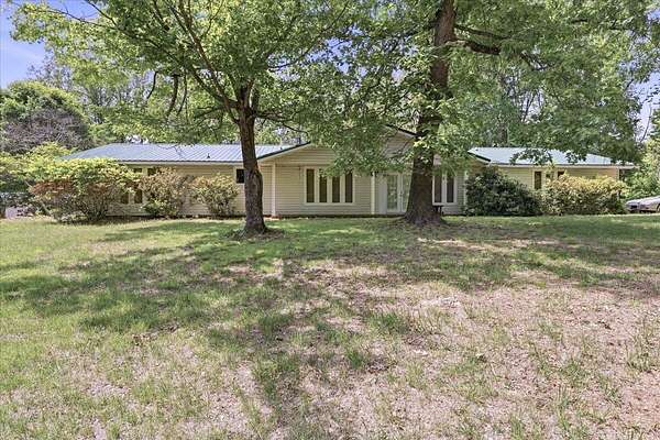 5.5 Acres of Land with Home for Sale in Thaxton, Virginia
