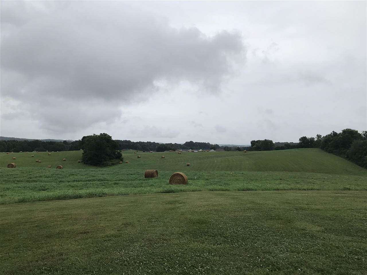 25.5 Acres of Agricultural Land for Sale in Scottsville, Kentucky