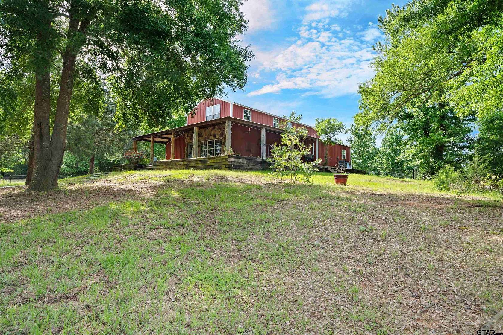 29.4 Acres of Land with Home for Sale in Mineola, Texas