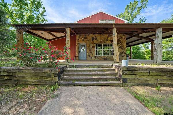 29.4 Acres of Land with Home for Sale in Mineola, Texas