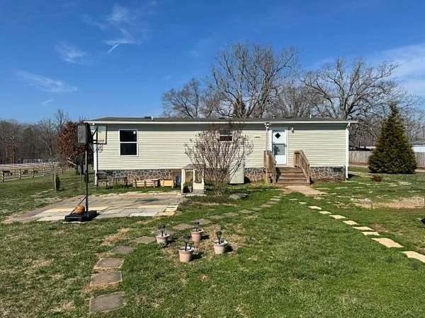 5.19 Acres of Land with Home for Sale in Meherrin, Virginia