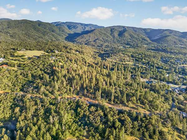 4.86 Acres of Land for Sale in Jacksonville, Oregon