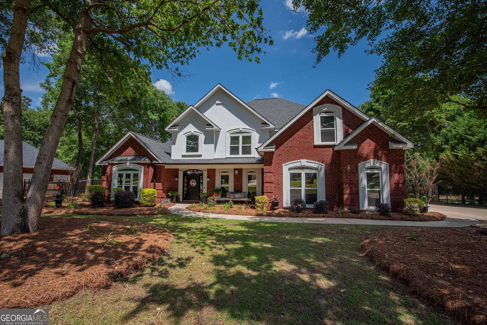 1.58 Acres of Land with Home for Sale in Bonaire, Georgia