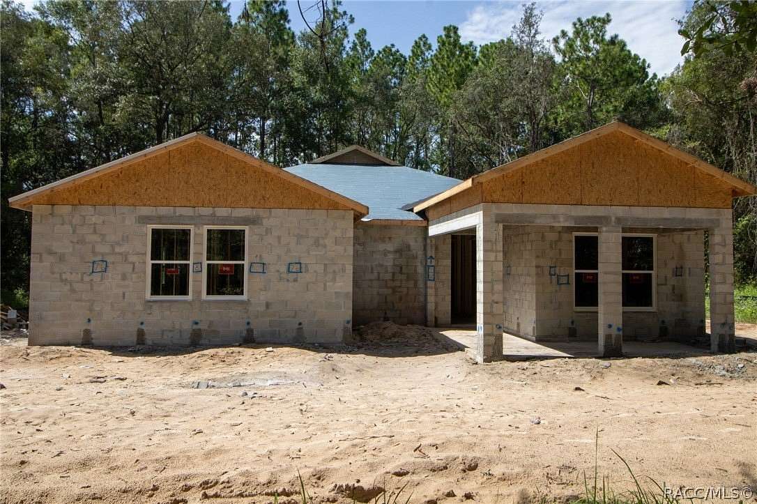 2.56 Acres of Land with Home for Sale in Beverly Hills, Florida