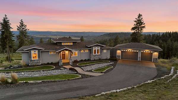 1.87 Acres of Land with Home for Sale in Spokane, Washington